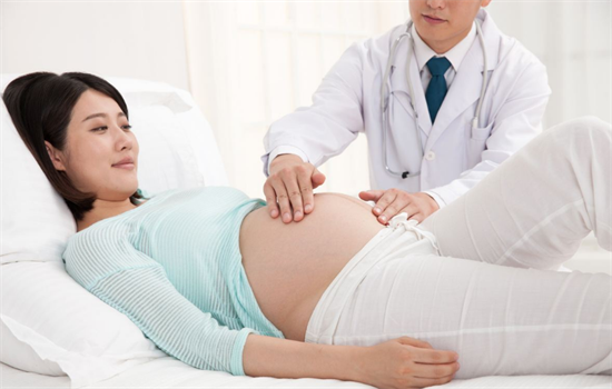 怀孕肚脐眼突出是男孩？怀男孩孕期有哪些特征？