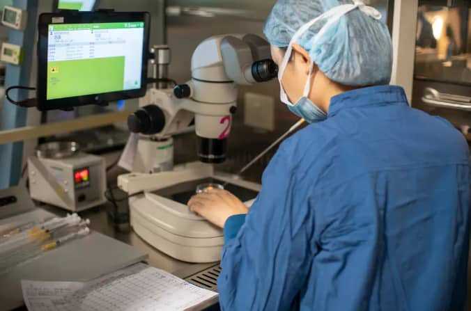 46岁做试管，选二代还是三代？